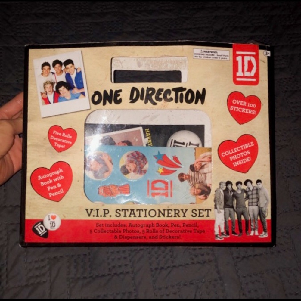 One direction stationary set